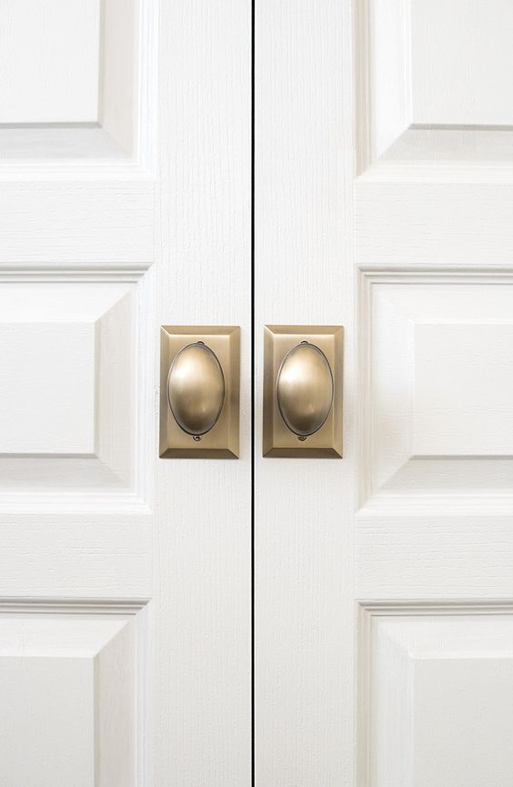 KNOCK KNOCK EGG KNOBS