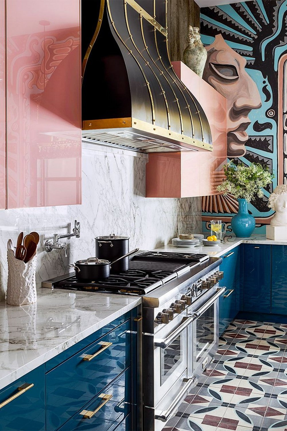 FASHION YOUR LUXURY KITCHEN WITH THESE ASTOUNDING CABINET PAINT COLORS