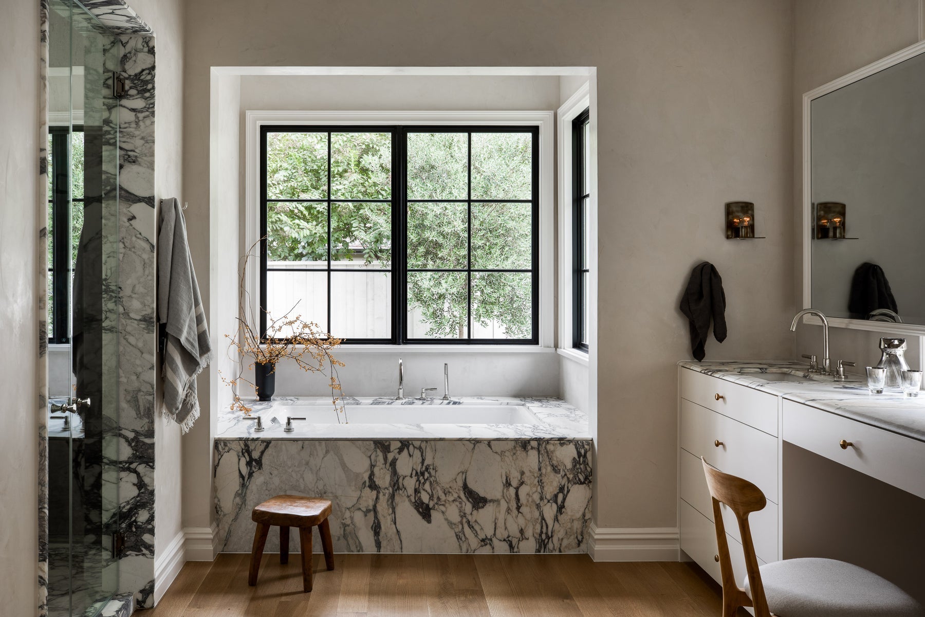 J&L HARDWARE: THE EPITOME OF REFINED INTERIOR DESIGN